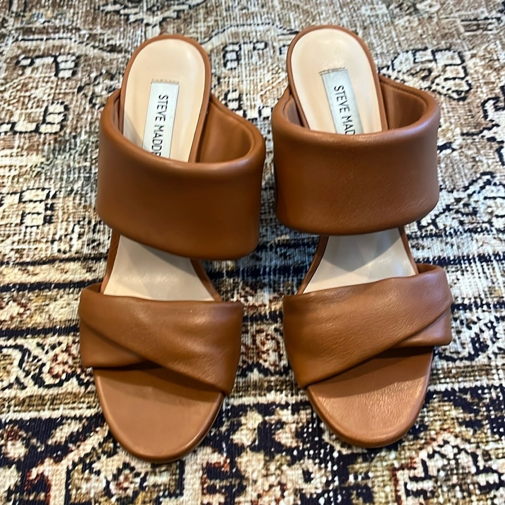 Steve Madden brown summer heels